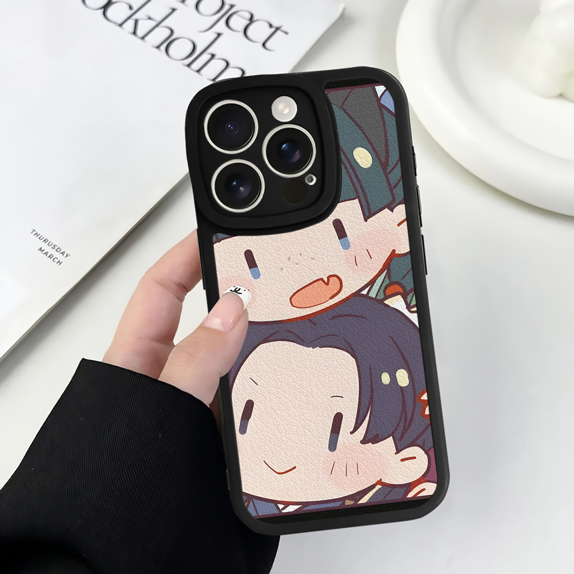 （画像用） 薬屋のひとりごと The Apothecary Diaries 【iPhone 16シリーズ対応】シリコンスマホケース（レザー調） 材質：シリコン